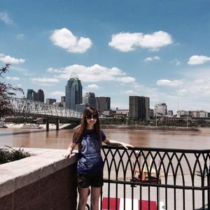 Meet your Posher, Emily